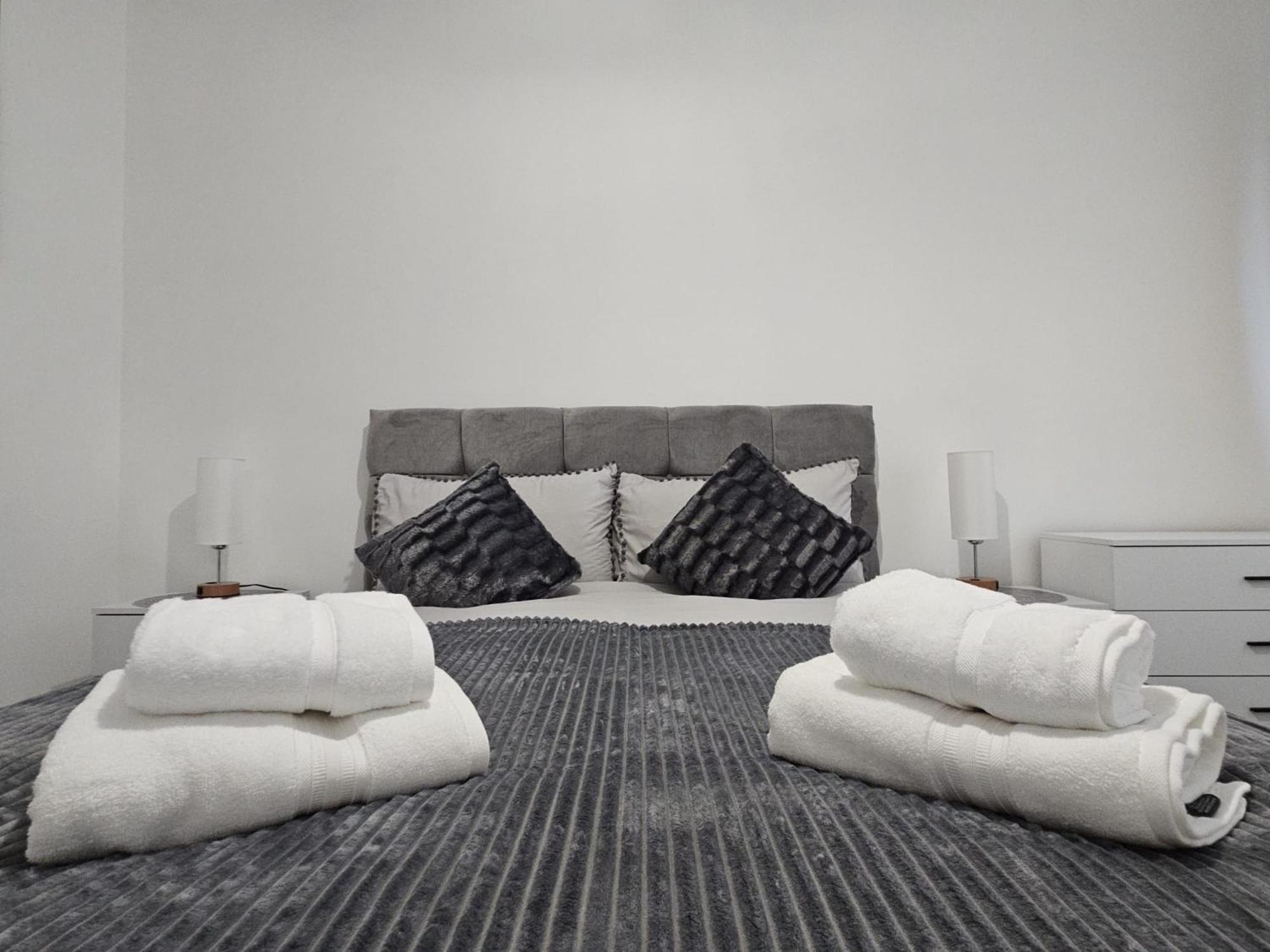 Regina Apartment In Fort William Buitenkant foto