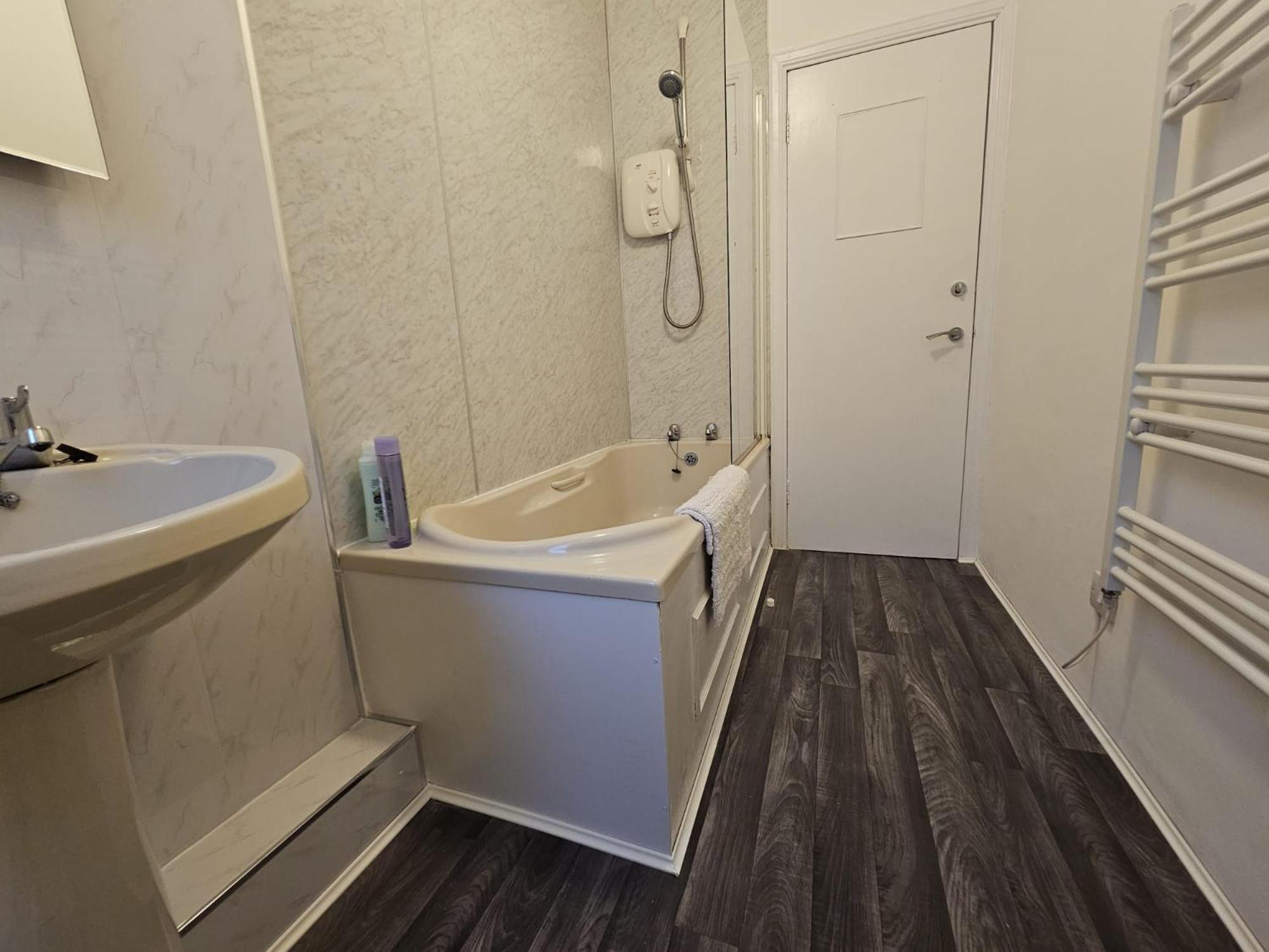 Regina Apartment In Fort William Buitenkant foto