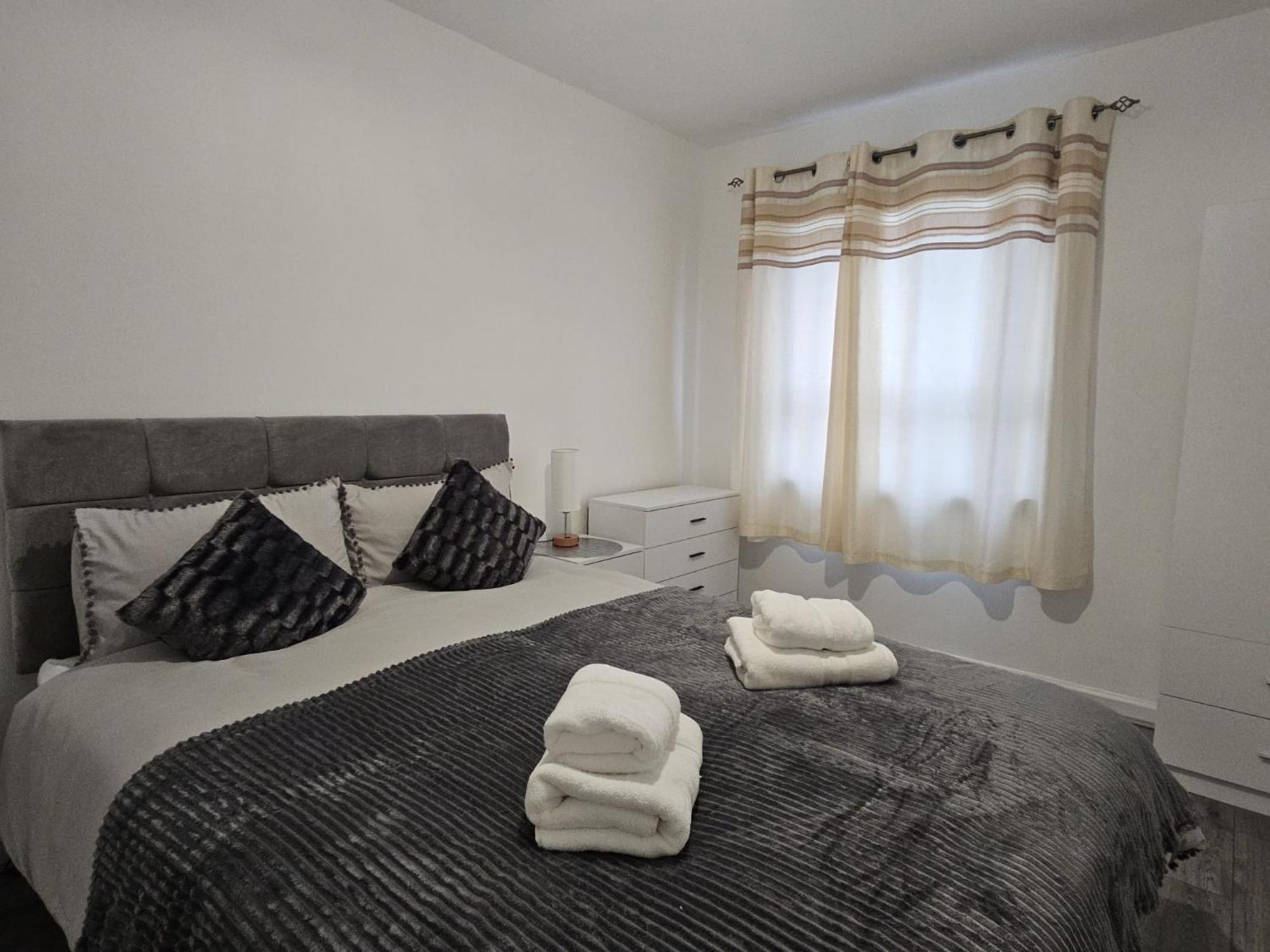 Regina Apartment In Fort William Buitenkant foto