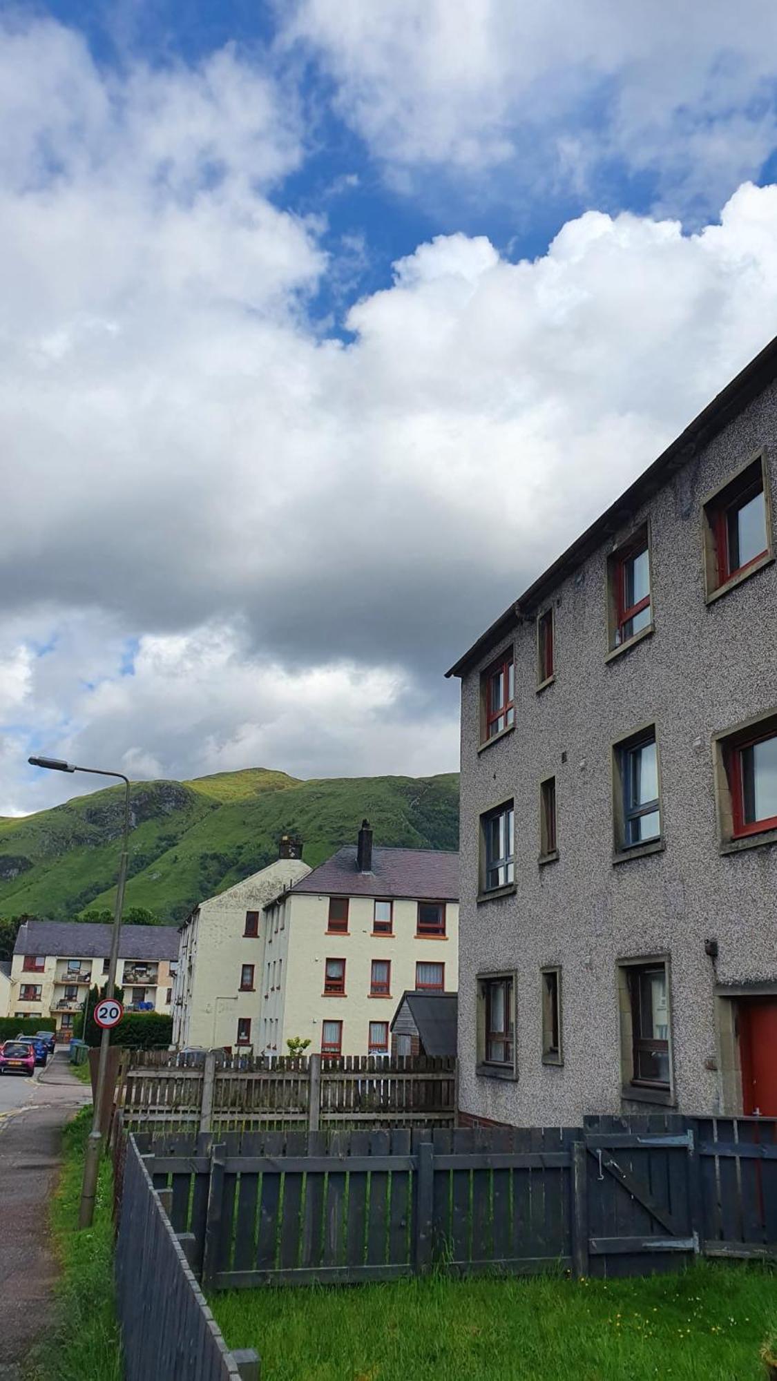 Regina Apartment In Fort William Buitenkant foto